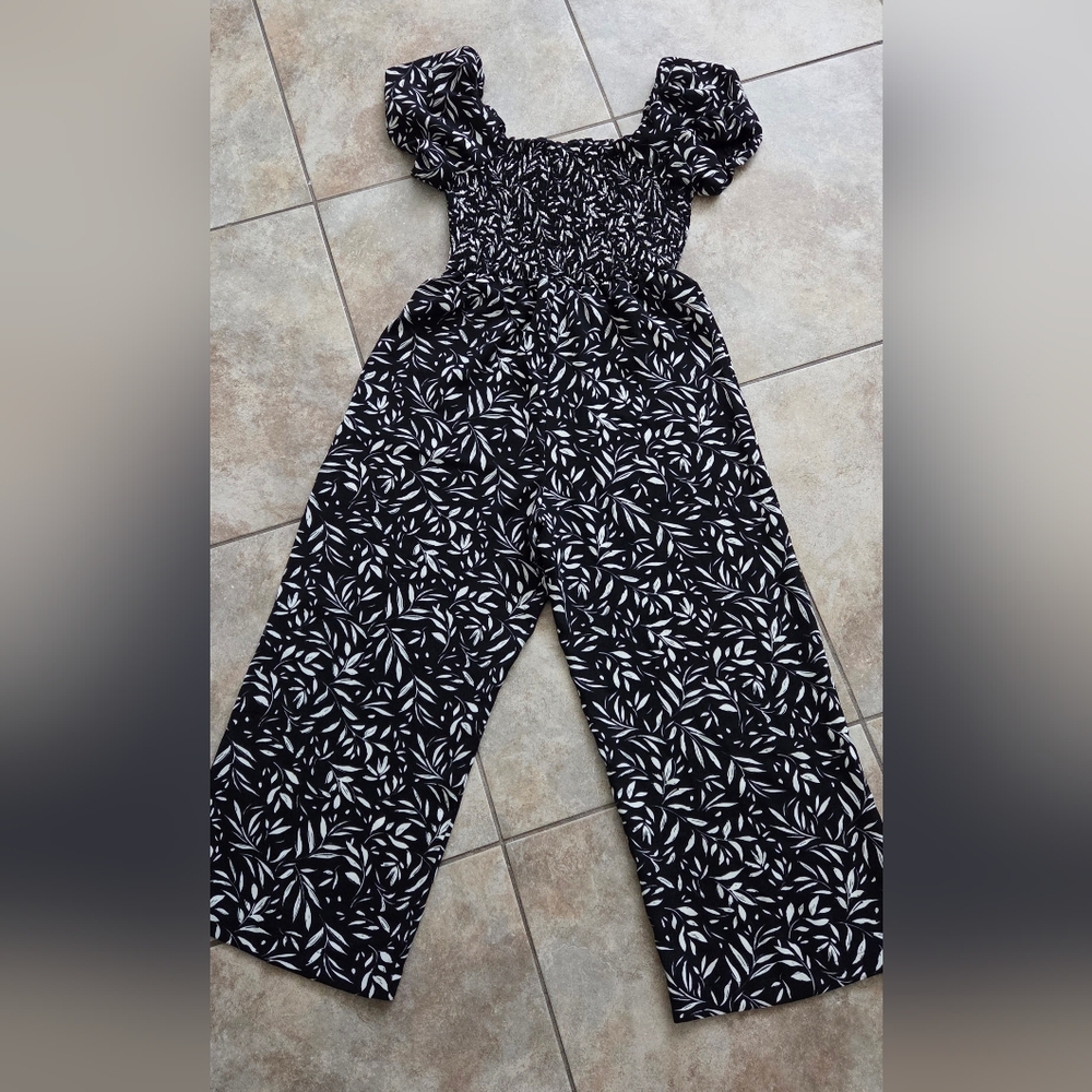 Inspired Hearts Leaf Pattern Black And White Jumpsuit